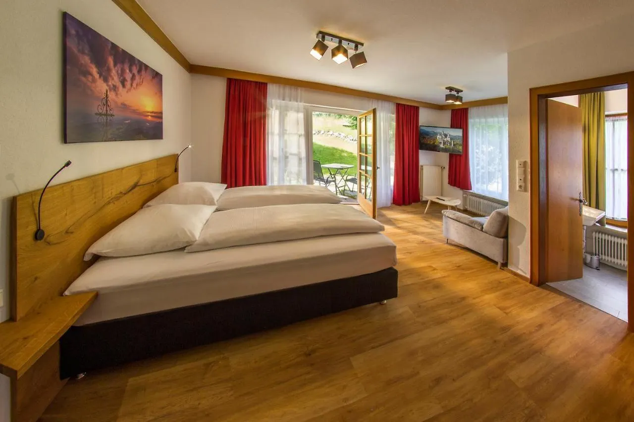 Appartement-Hotel-Allgayer Oy-Mittelberg 0*,