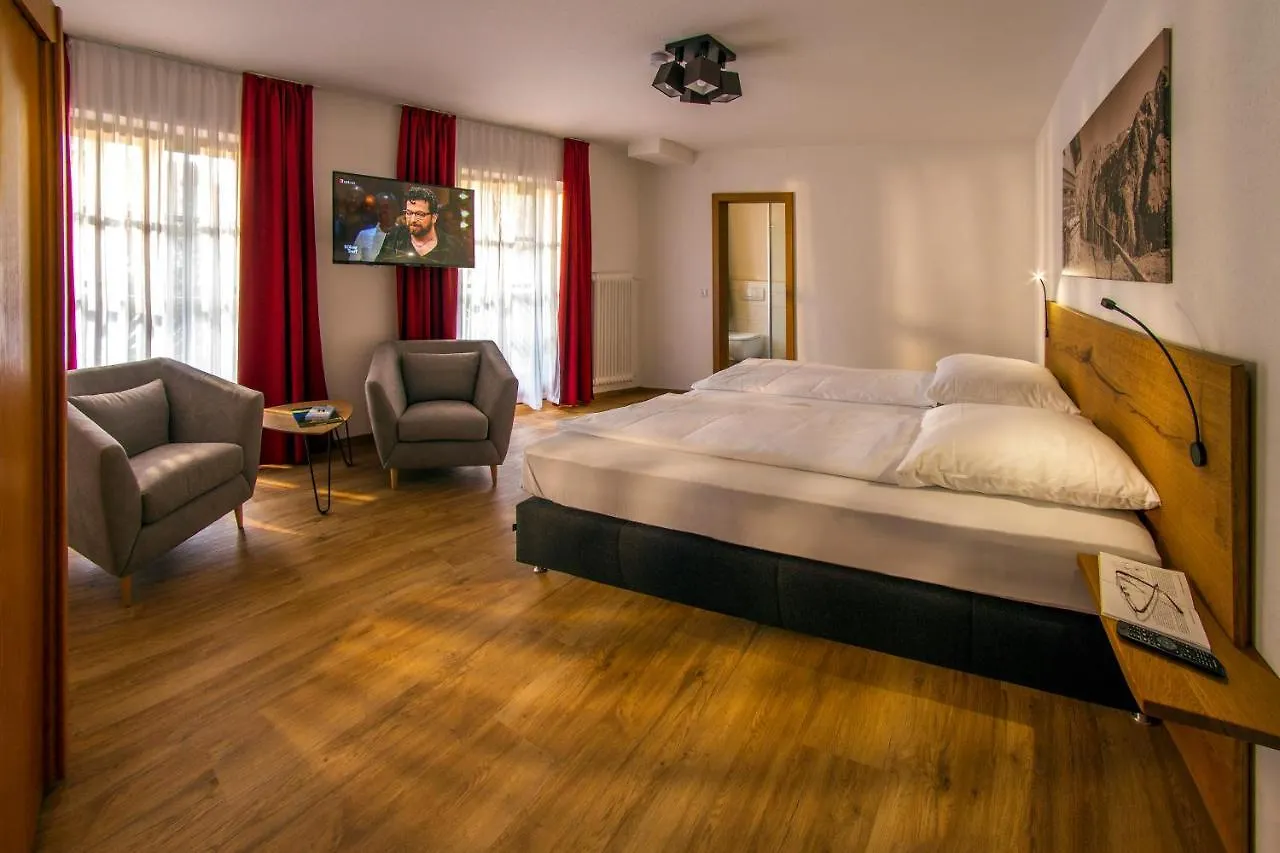Appartement-Hotel-Allgayer Oy-Mittelberg Hotel